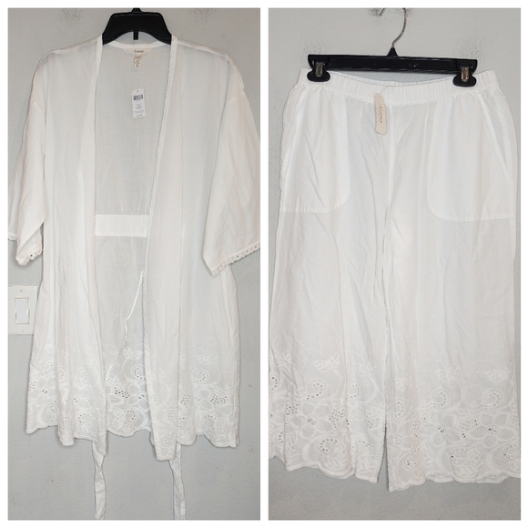 NWT Soma Eyelet White Robe AND Crop Pajama pants. Cotton. Size small